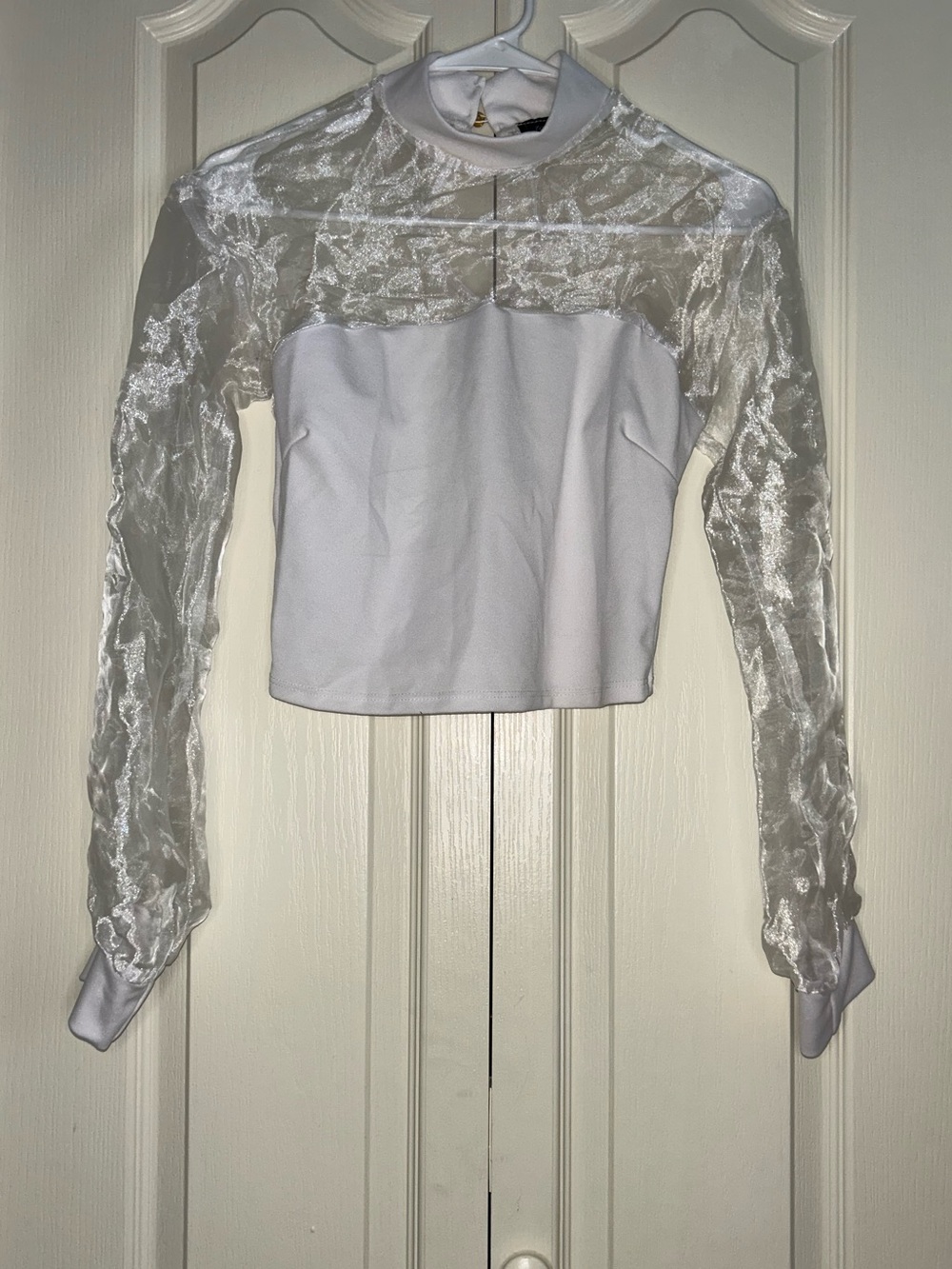 touch me White Mesh Sleeve Long Sleeve Top